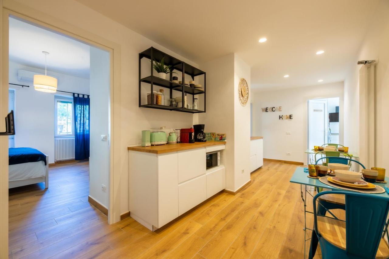 Bed & Breakfast Across The Room Roma Esterno foto